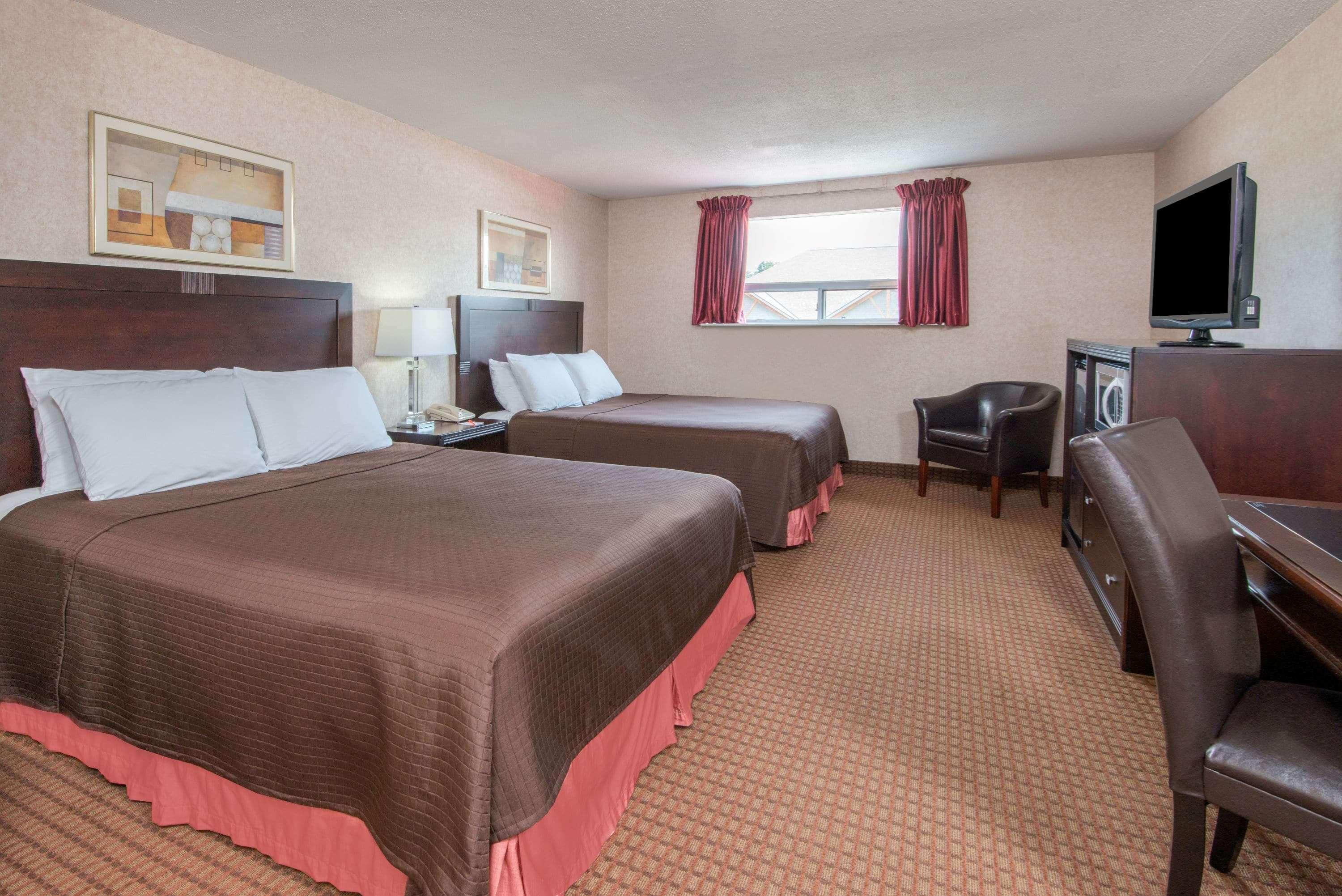 Howard Johnson By Wyndham Грейвенхерст Экстерьер фото
